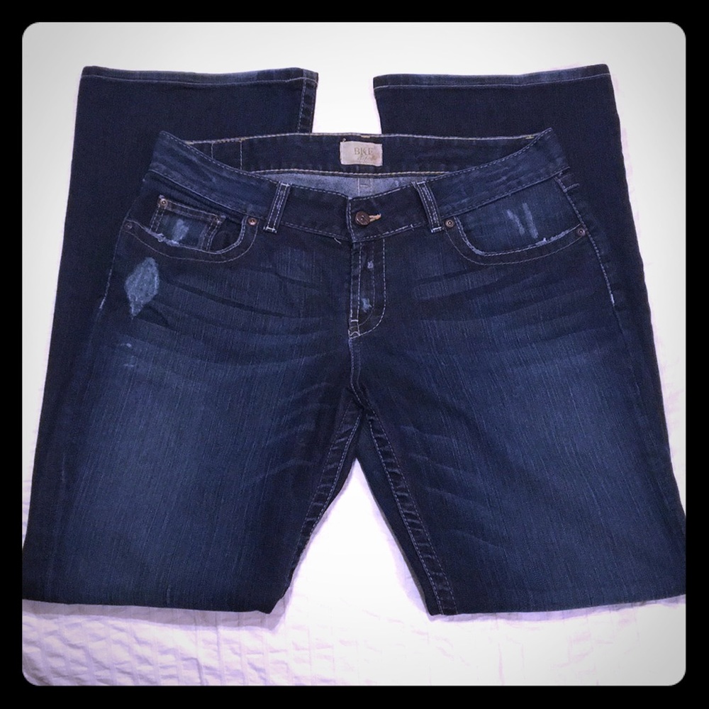 BKE dark wash distressed Jeans